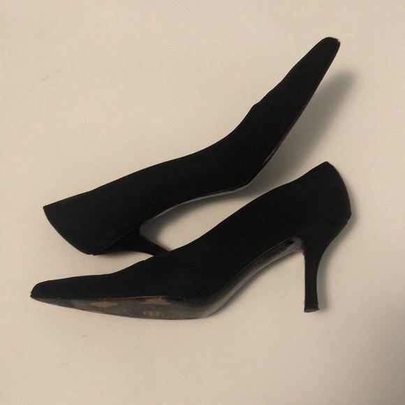 Vintage Women’s Stuart Weitzman Narrow Black Pumps 9.5N - Picture 5 of 13